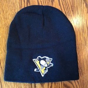 NWOT! Black Penguins/Captain Morgan knit cap